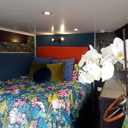Jasmine Coral Jay Boutique Boatel Ocean Village Gibraltar Quarto foto