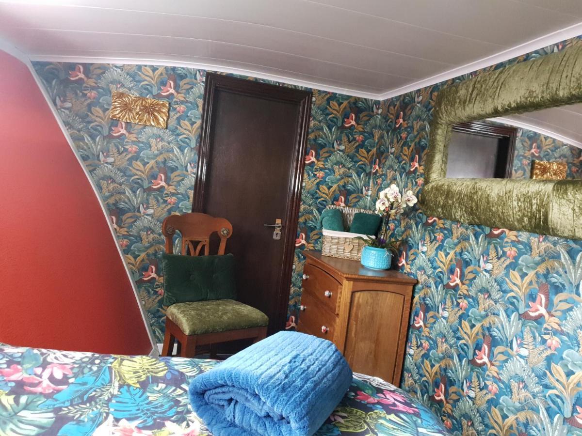 Jasmine Coral Jay Boutique Boatel Ocean Village Gibraltar Exterior foto
