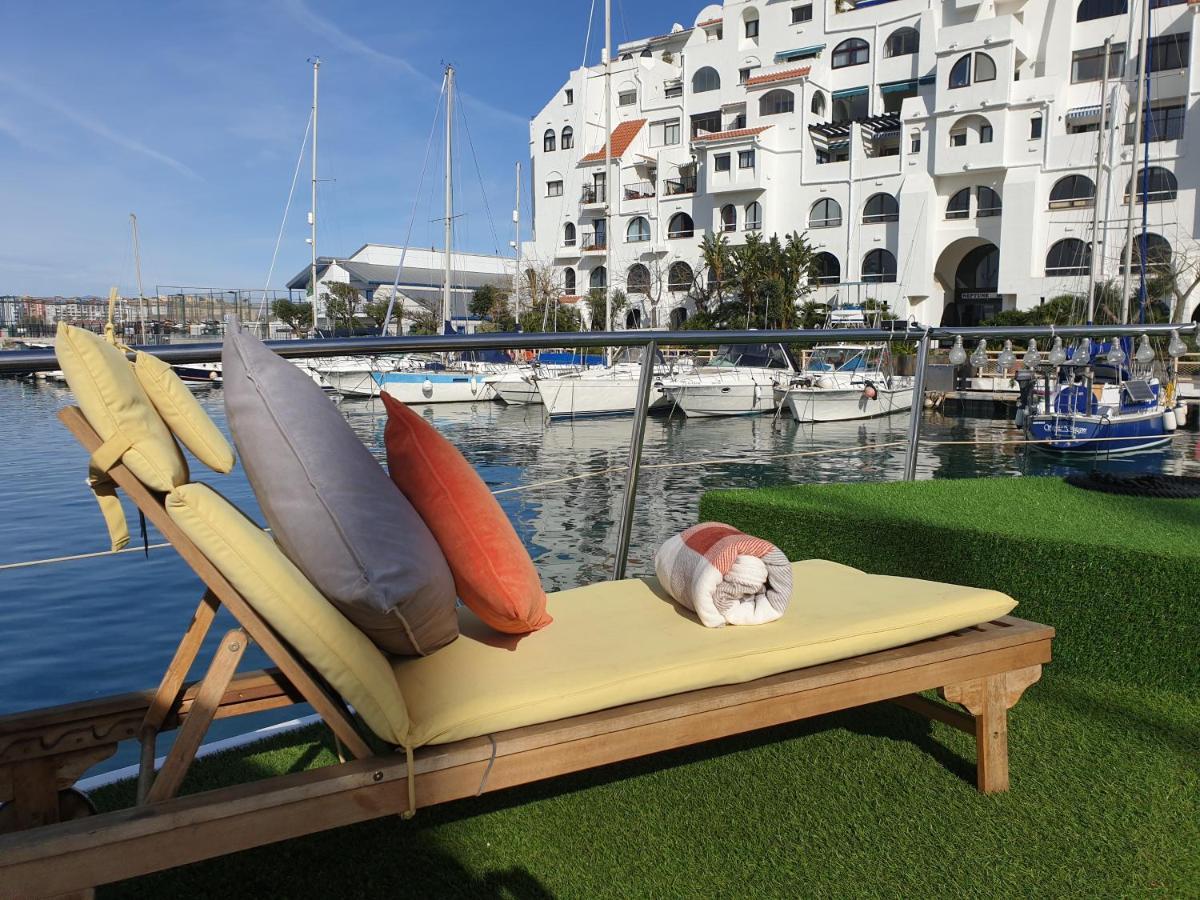 Jasmine Coral Jay Boutique Boatel Ocean Village Gibraltar Exterior foto