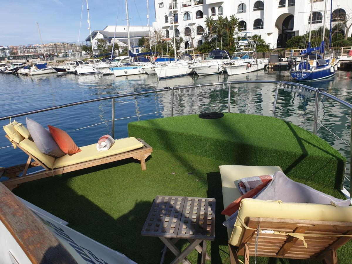 Jasmine Coral Jay Boutique Boatel Ocean Village Gibraltar Exterior foto